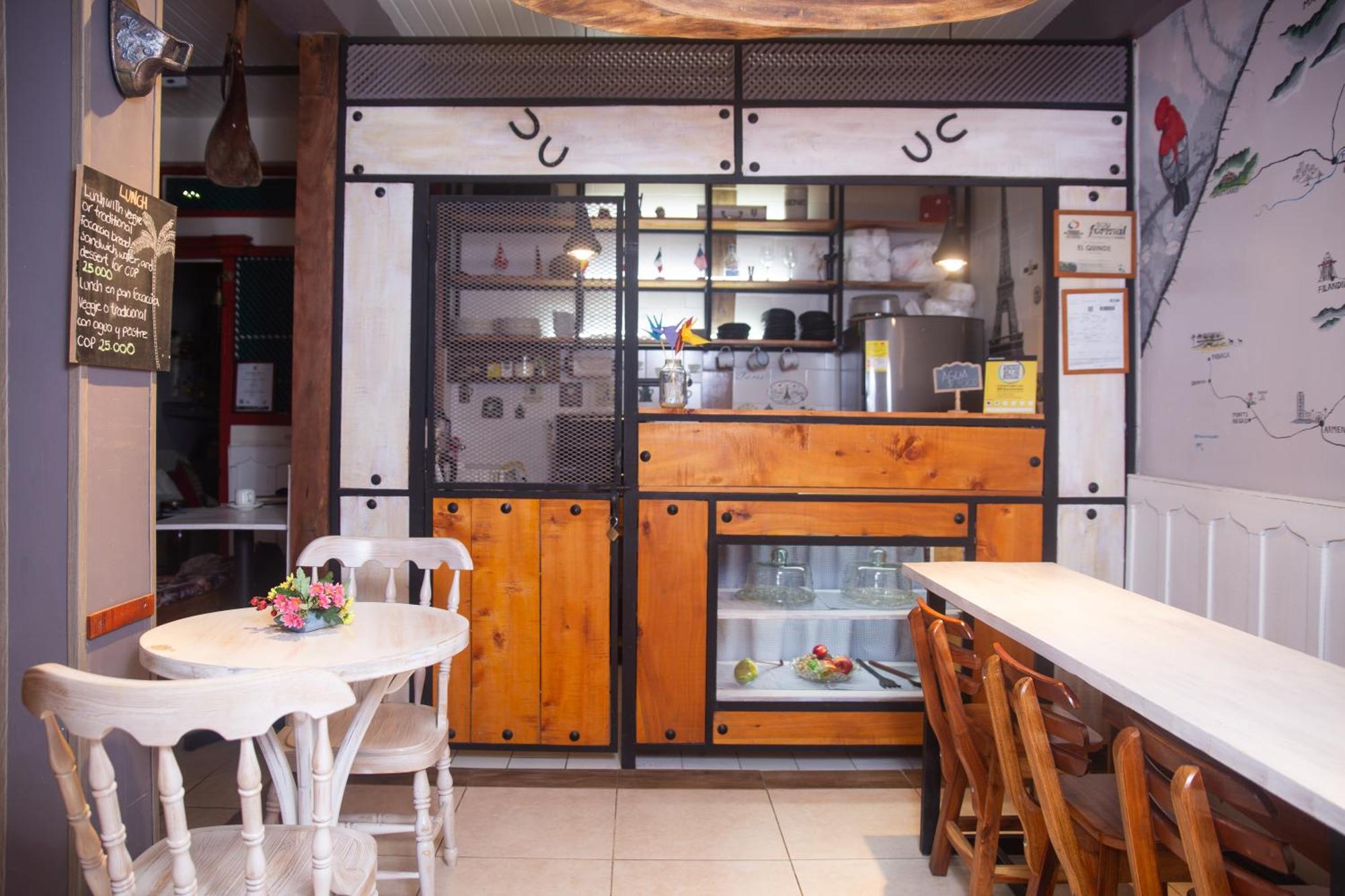 Hostal El Quinde Саленто Екстериор снимка