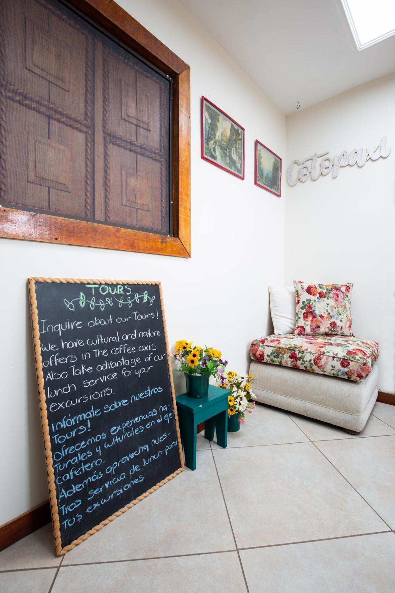Hostal El Quinde Саленто Екстериор снимка