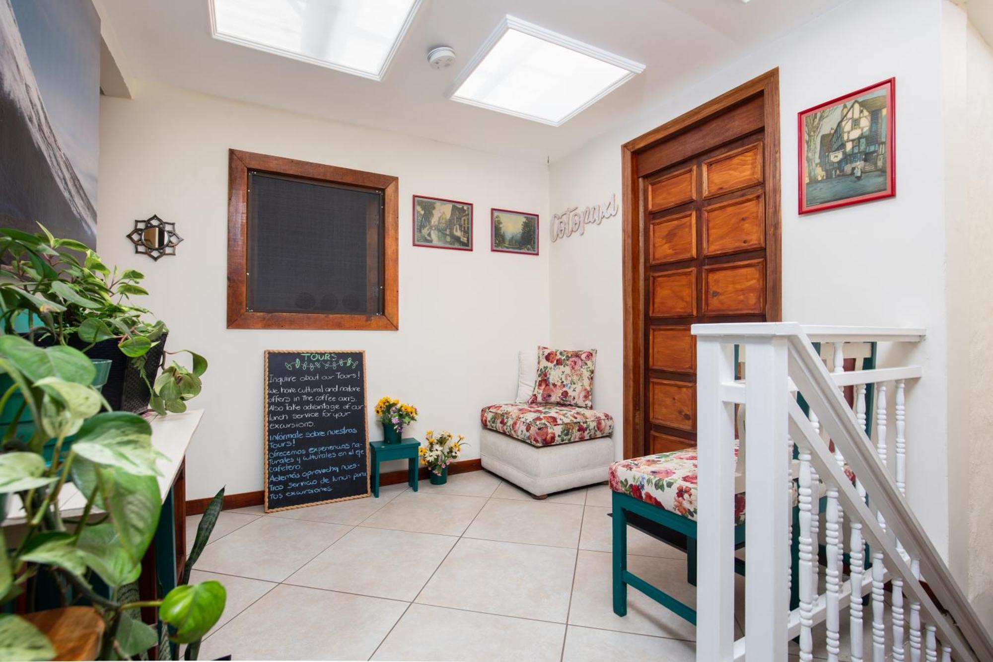 Hostal El Quinde Саленто Екстериор снимка