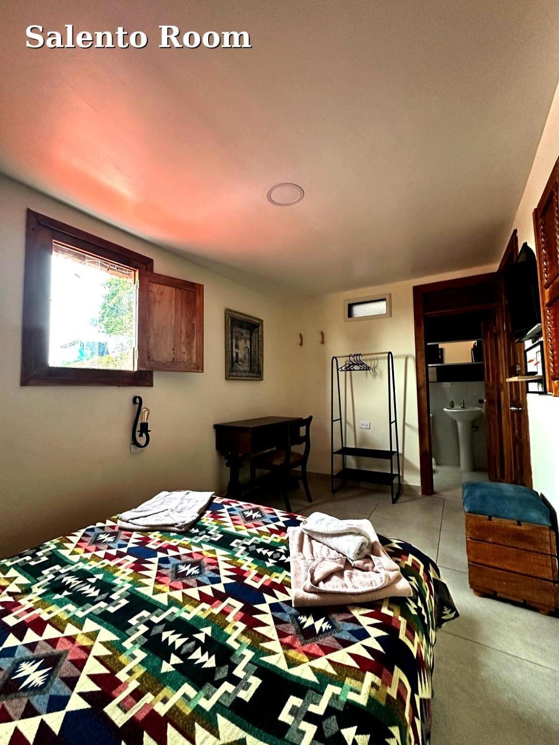 Hostal El Quinde Саленто Екстериор снимка