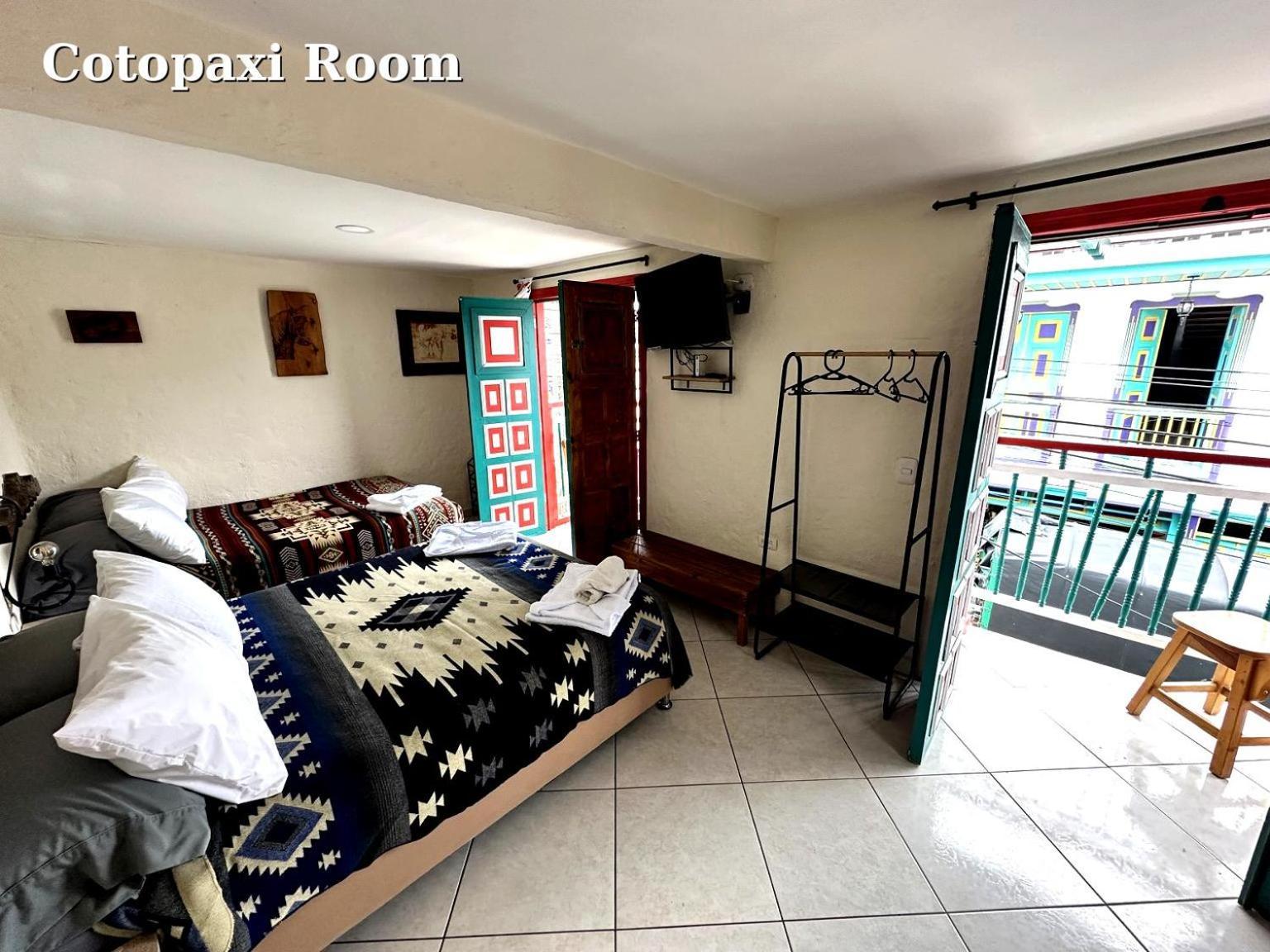Hostal El Quinde Саленто Екстериор снимка